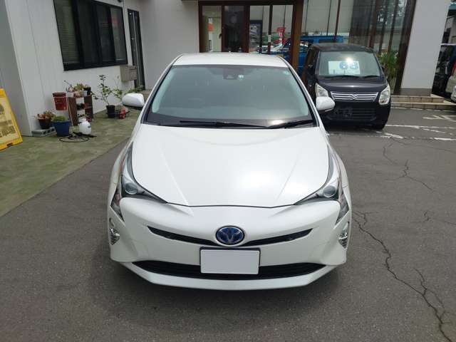 お求めの車が店頭にない場合でもまずはご相談ください。ご納得いただくまでじっくりお話ししてステキなお車が見つかるようにお手伝いさせていただきます。