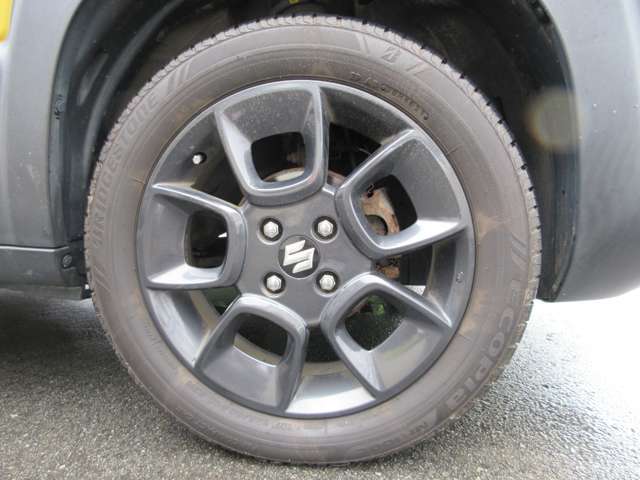 純正16AWを装着しております！タイヤの残り山もまだまだあります。【TEL 079-264-6615】【LINE @lifeautoで友達追加♪】