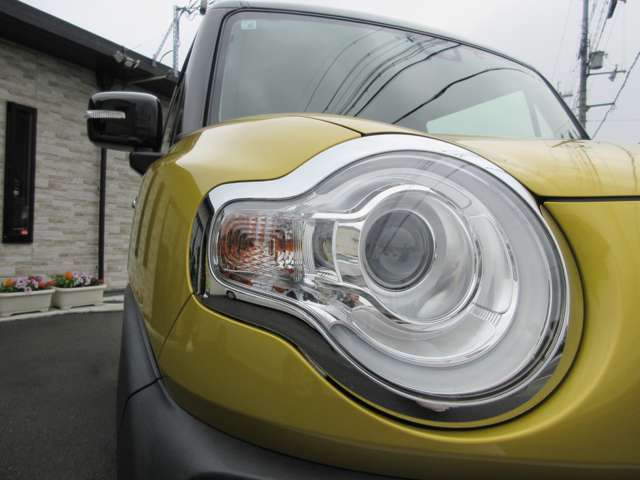 LEDヘッドライト搭載で夜間の運転も視界良好です！ご納車時にはヘッドライトクリーニングも実施させて頂きます。【TEL 079-264-6615】【LINE @lifeautoで友達追加♪】