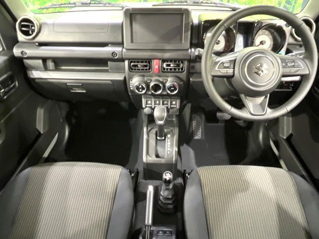 グループ総在庫数約30，000台！！全国の系列店からメーカー・車種問わずご紹介出来るので、あなたにピッタリのお車が見つかるはずです♪まずはお問い合わせ下さい☆