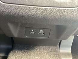 C端子　USBポート