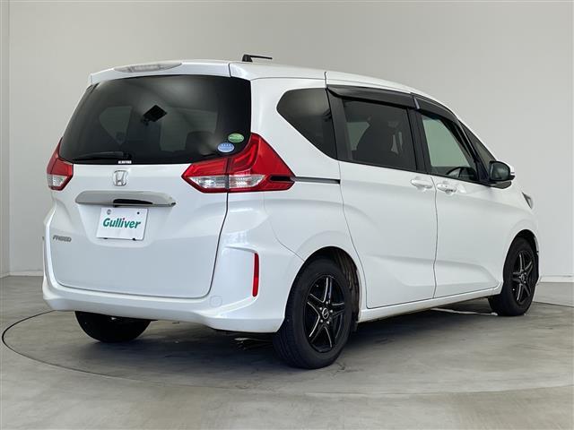 【右斜後】ガリバーの保証は、走行距離が無制限！電球や消耗品、ナビ等の社外品も保証対象。末永いカーライフに対応する充実した保証内容（保証期間によって保証内容は変わります。)
