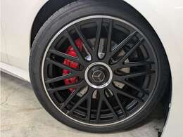 新品S63Eナイトパッケージ仕様21インチAW！新品ロワリングキット！低ダストパッドなどお気軽にご相談ください！