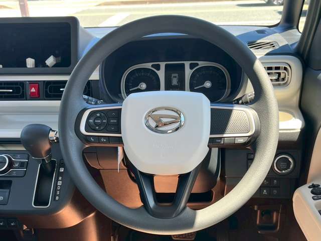 中古車の購入は何かと不安があるかと思います。少しでも何か気になることがあればお気軽にご連絡ください！皆様からのお問い合わせ心よりお待ちしております♪お問い合わせ→0078-6002-853176までお願い致します。