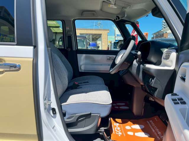 当店は全車両支払総額を表示しております！車検取得費用、税金、諸経費などすべて含んだ金額になります。支払総額の詳細内訳につきましてご不明な点があればお気軽にお尋ねください♪