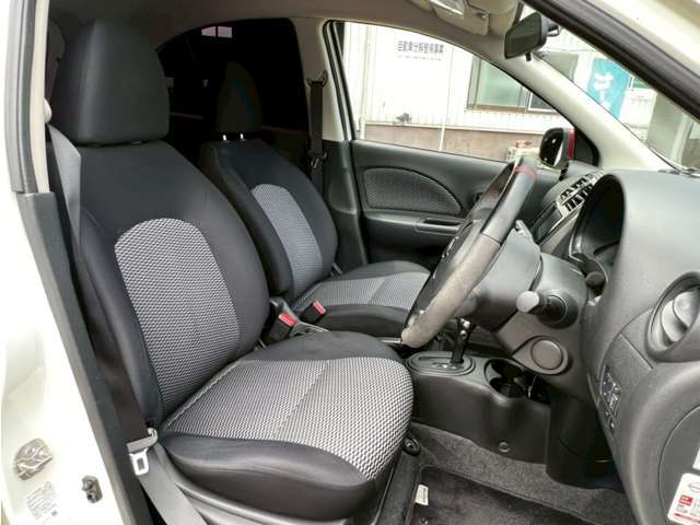 商品車両は、全て自社整備工場（運輸局認証工場）にてエンジンやミッション、電装品、足回り点検、試走点検などを国家資格2級整備士により細かく事前点検を実施させて頂いて販売させて頂いております。