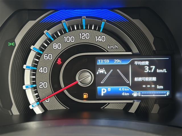 【スピードメーター】メーターがシンプルで見やすく運転しやすいですね！