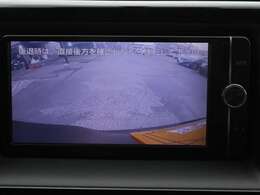 ナビ搭載ですので道に迷うことなく楽しくドライブ！Bカメラも装備しており駐車もラクラクです★