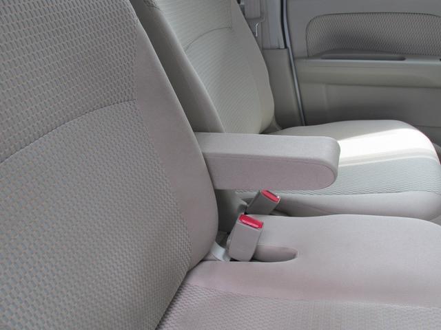 アームレストは運転の疲労軽減になります