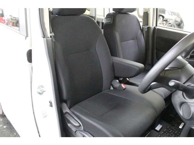 内装ももちろん、当社のお車は全て納車前にキレイにクリーニングさせて頂きます☆お車に快適にお乗り頂けるように、弊社スタッフが真心込めてクリーニングいたします☆★