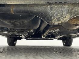 【下回り】下回りがきれいなうちに、防錆加工の施工がオススメ。降雪地域はもちろん、沿岸部にお住いの方や、趣味でマリン・ウィンタースポーツをされる方に大変好評いただいております。