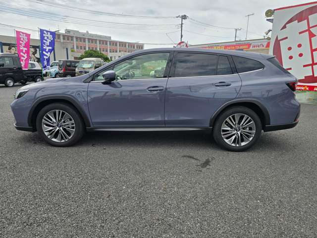 店頭販売もしております。先に在庫がなくなってしまうこともございます。気になるお車はまずお問合せくださいませ。