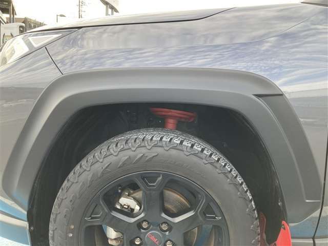 当店の車は全台、1年間走行距離無制限の保証付きで購入後も安心です。保証期間中は全国のトヨタディーラーで保証修理が可能です。