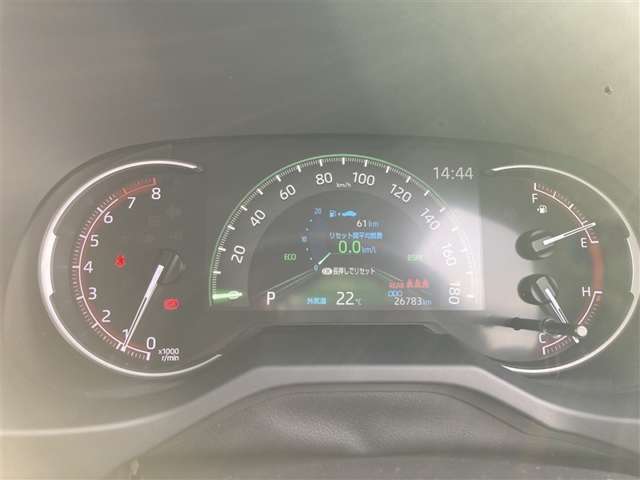 新車、中古車を取り揃えてお客様のご来店をスタッフ一同お待ちしております。