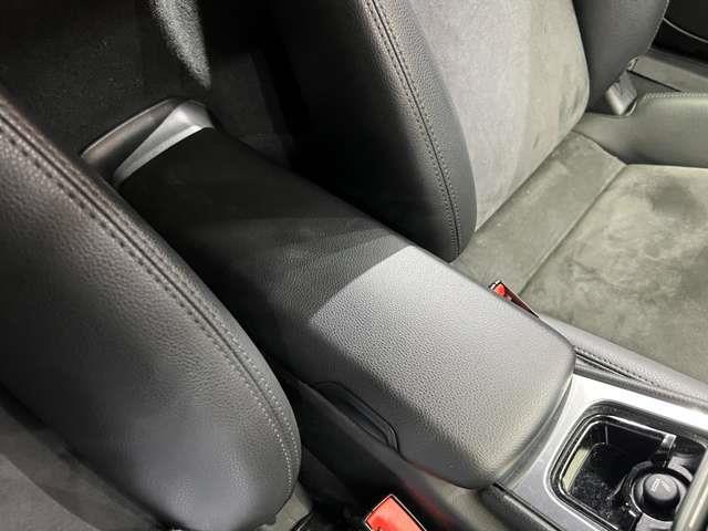 LIBERALAは、輸入車選びの新たなスタイルを提案するインポート・セレクト・ブランドです。オーナー様となる方がクルマから直接感じる感性を第一にした、最良の一台との出会いをコーディネートいたします。