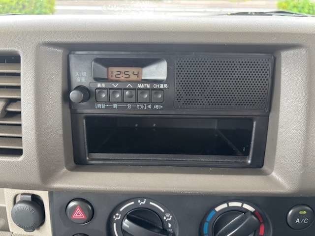 クレジットカード、オートローンの取り扱いあります。審査もすぐできます。