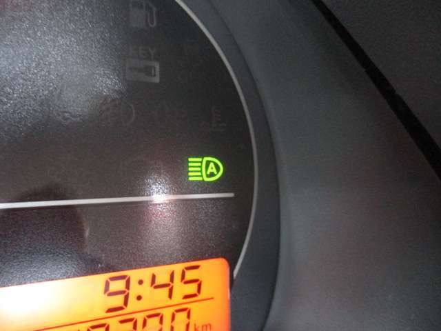 ☆ハイビームアシスト装備☆前方検知用のカメラでハイビームとロービームを自動で切り替えてくれます♪