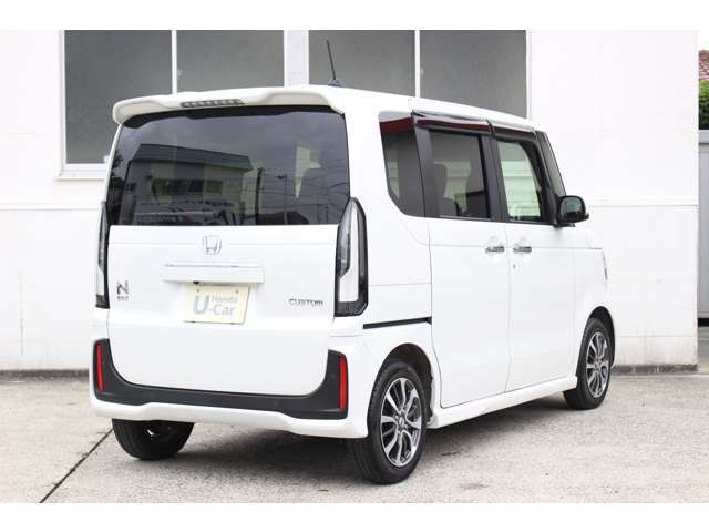 シンプルでありながら、より高い質感をもたらすデザインを追求。軽自動車という枠にとらわれないクラスレスな存在を目指しました。
