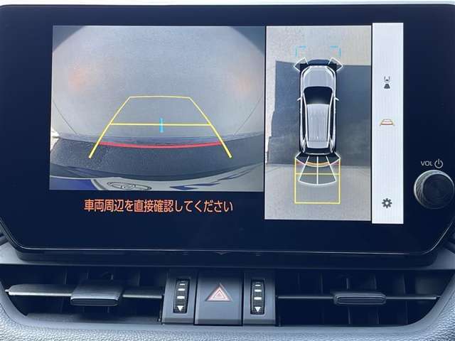 狭い駐車場や立体駐車場などもリアルに映るバックガイドモニター付でラクラク駐車♪(パノラミックビューモニター付)