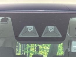 【スマートアシスト】走行中に前方の車両等を認識し、衝突しそうな時は警報とブレーキで衝突回避と被害軽減をアシスト。より安全にドライブをお楽しみいただけます。