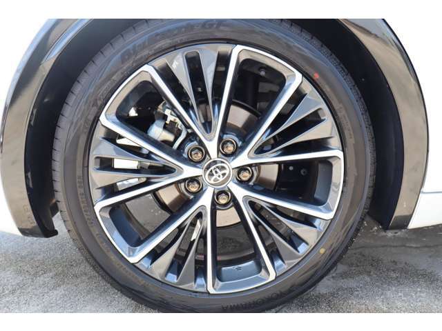 ［任意保険］　お車に乗られる際は，任意保険の加入が必要です。当社はあいおいニッセイ同和損害保険の代理店でございますので、保険加入もお任せ下さい。お客様にとって適した保険プランを御提案させて頂きます。