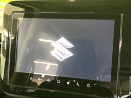 【純正9型ナビ】人気の純正ナビを装備。オーディオ機能も充実しており、Bluetooth接続すればお持ちのスマホやMP3プレイヤーの音楽を再生可能！毎日の運転がさらに楽しくなります！！