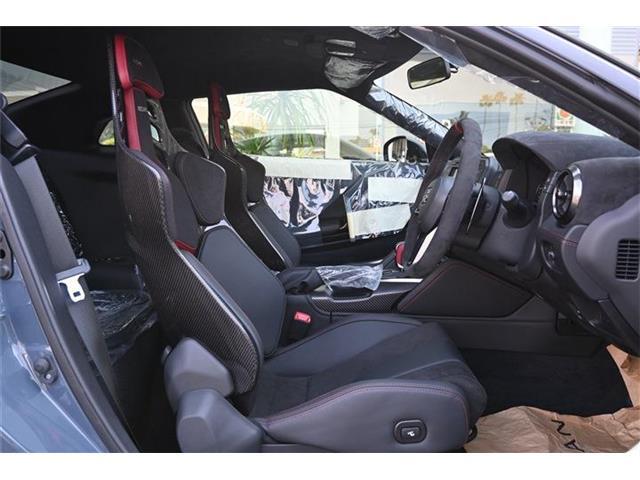 大人気GT-R NISMO SpecialEdition入荷しました！最終モデルMY25・専用レイズ製アルミ鍛造ホイール・専用RECARO製カーボンバックバケットシート・詳細は当社HPをご覧ください！