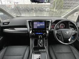 【インパネ全体】全方位で視界が広く、高い目線で運転もしやすいです！