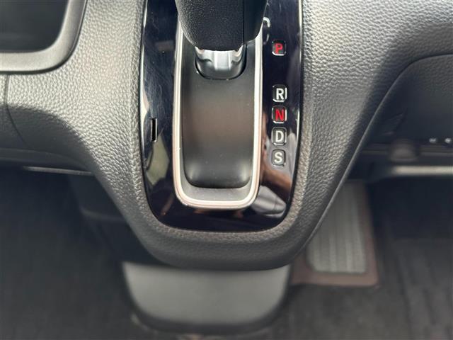 【シフトレバー】シンプルで持ちやすいインパネシフトです！