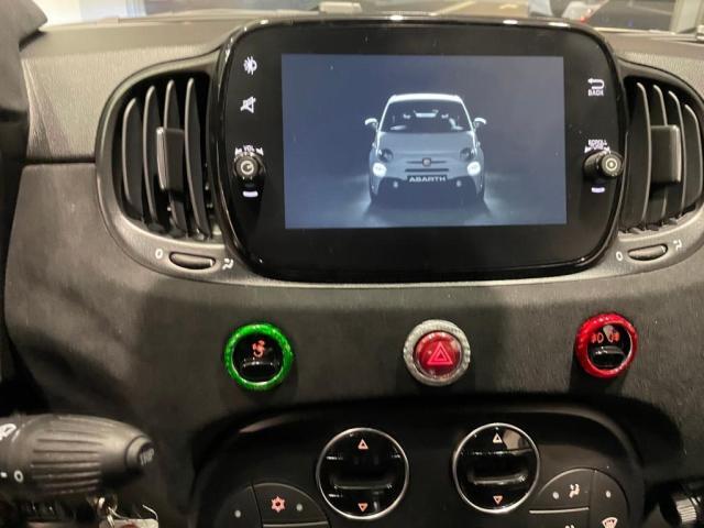 APPLE　Car　Play　対応モニター