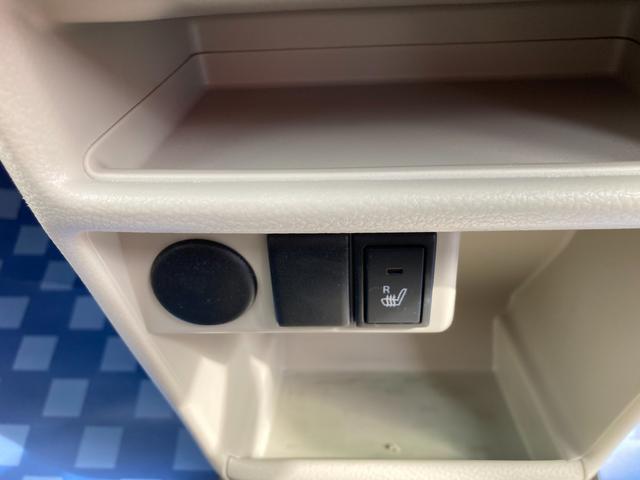 運転席にはシートヒーター機能が付いています。寒い日の心強い味方です♪