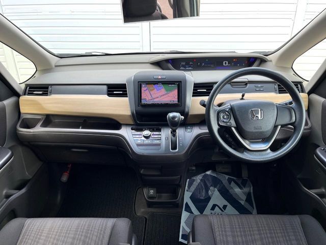 グループ総在庫数約30，000台！！全国の系列店からメーカー・車種問わずご紹介出来るので、あなたにピッタリのお車が見つかるはずです♪まずはお問い合わせ下さい☆