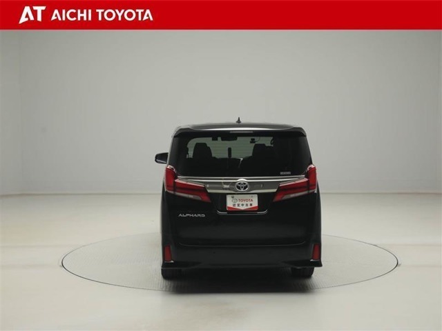 『TOYOTA認定中古車』は「まるごとクリーニング」で綺麗な内外装、「車両検査証」はプロによるチェック、買ってからも安心の「ロングラン保証」、3つの安心安全を標準装備したトヨタのブランドU-Carです