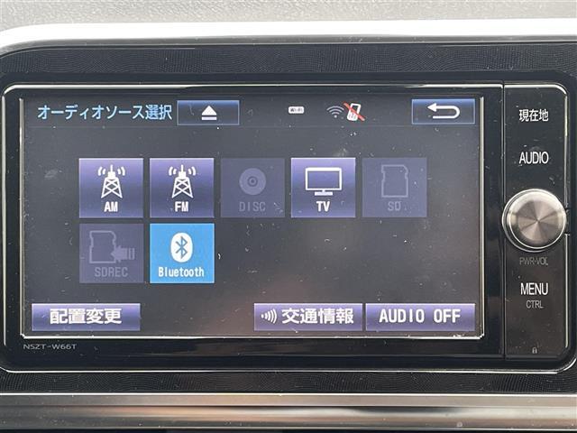 こちらオーディオ周りの写真になります。動作確認済みです。詳しい機能に関しましては装備欄を確認ください。車によっては多機能なナビなど、充実したオーディオがついている車両もあります。
