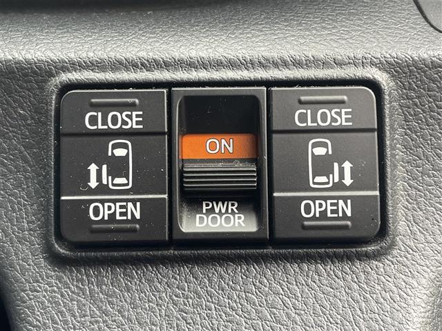 こちら運転席周りの操作部分・装備の写真になります。各部しっかり動作の確認をしておりますので、ご安心だくさい。また、第三者機関の鑑 定書もありますので、そちらも併せて、ご確認いただければ幸いです！
