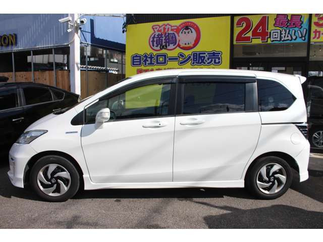 【比べてお得！！】マイカー横綱くんでご購入されたお車には、全車安心6ヶ月無料保証！エンジン、ミッションさらには、ガラス系ボディコーティング付き！総額70,000円相当のサービスをさせていただいております。