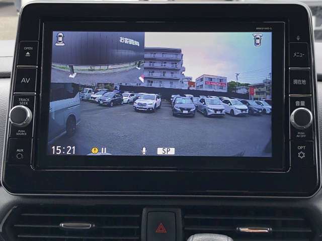 【日産純正　後方カメラ付きドライブレコーダー装着車】　映像/音声の記録はもちろん、映像再生時に走行軌跡や車速のわかるGPS搭載。事故時の客観的な検証に役立ちます。