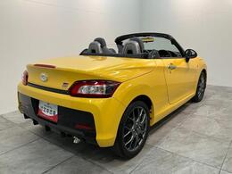 お客様にぴったりなおクルマをお選びいただけますように様々な展示車をご用意致しております！ダイハツの軽自動車だけではなく、他メーカー車やコンパクトカー・ミニバンなども数多く取り揃えております！