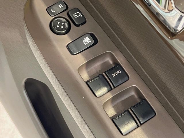 親切・丁寧な専門メカニックスタッフが応対！・車検・点検整備・事故等の修理などアフターサービスも安心。お車のカスタマイズもネクステージのサービススタッフまでご相談ください！