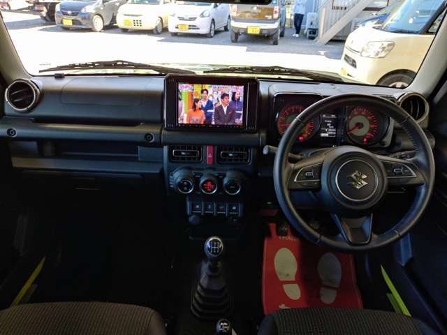 禁煙車！目線が高く、広々として運転しやすい車内には定評があります！