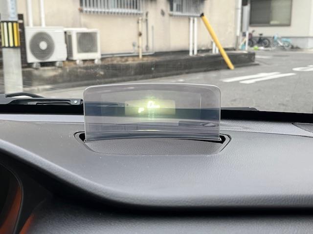 気になる車はすぐにお問い合わせください！画面右側の0066から始まる無料ダイヤルからお問い合わせ下さい！専門スタッフがお車のご質問にお答えいたします！