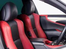 Xライン専用赤×黒コンビ本革シート付きです！！こちらのシートが装備されるだけで高級感と特別感が増します！