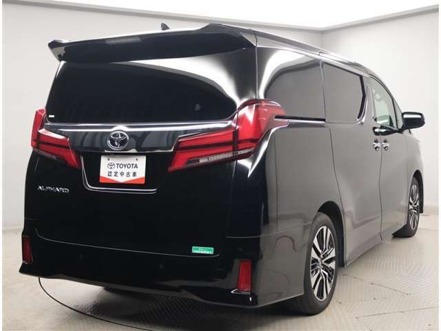 スマートフォンからのお問い合わせ気になるお車を選んでいただいて、画面下部の『電話する』『在庫確認・見積依頼』ボタンをタッチするだけの簡単操作です。ぜひお気軽にお問い合わせください。お待ちしてます！