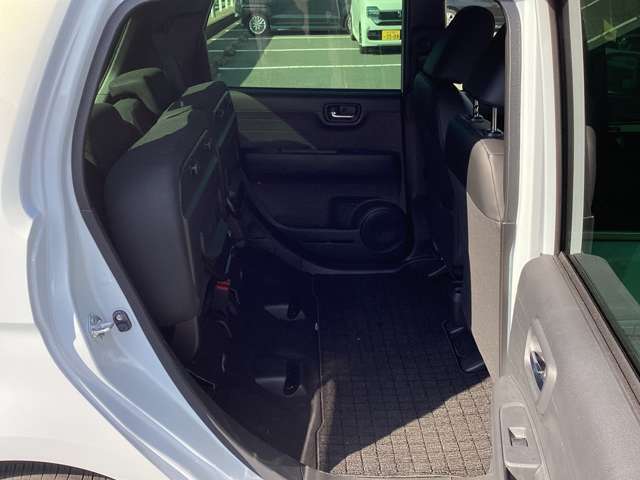 当店の車は全台、保証付きで購入後も安心です。保証期間中は全国のホンダディーラーで保証修理を受け付けております。