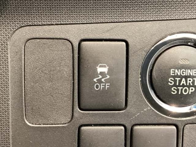 横滑り防止装置がついています。いざという時に安心ですね。