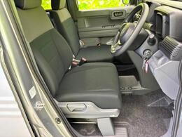 「この車の写真をもっと見たい」「状態が気になる」「この装備はついている？」どんな小さな疑問でもお気軽にお問い合わせください！