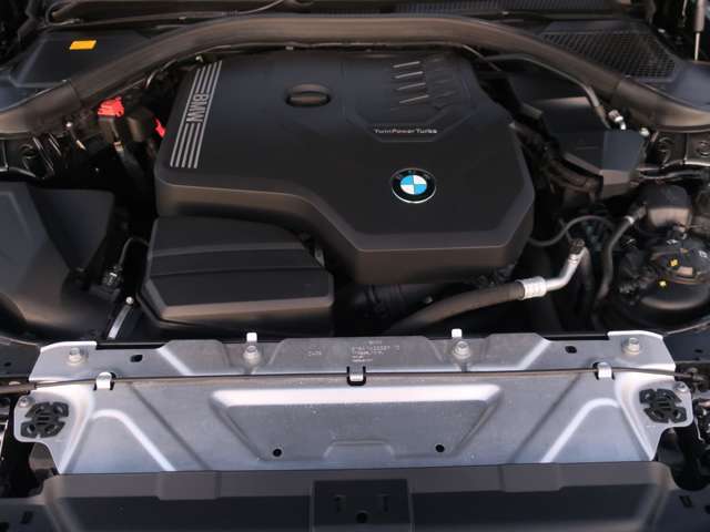 国土交通省認証自社整備工場にてご購入後の手厚いサポート体制も整えております。車検や修理も是非お任せ下さい。