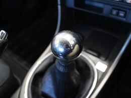 【純正6速MT】使用感も少なく、状態の良いお車です！ご不明点やご来店のお際は是非お電話でご連絡下さい！