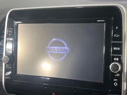 【大画面ナビ】人気の大型9インチナビを装備。存在感のある大画面はインパクト大！ナビ利用時のマップ表示は見やすく、テレビやDVDは臨場感がアップ！いつものドライブがグッと楽しくなります♪