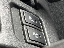 【前席シートヒーター】寒い日に重宝するシートヒーターを装備！エアコンより早く温まってくれるので寒がりの人も安心ですね♪エアコンの温風は乾燥するから苦手、という方にもをおすすめです。